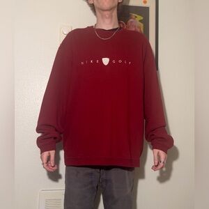 Vintage Nike Golf Men's Maroon Crewneck Sweatshirt with Chest Logo